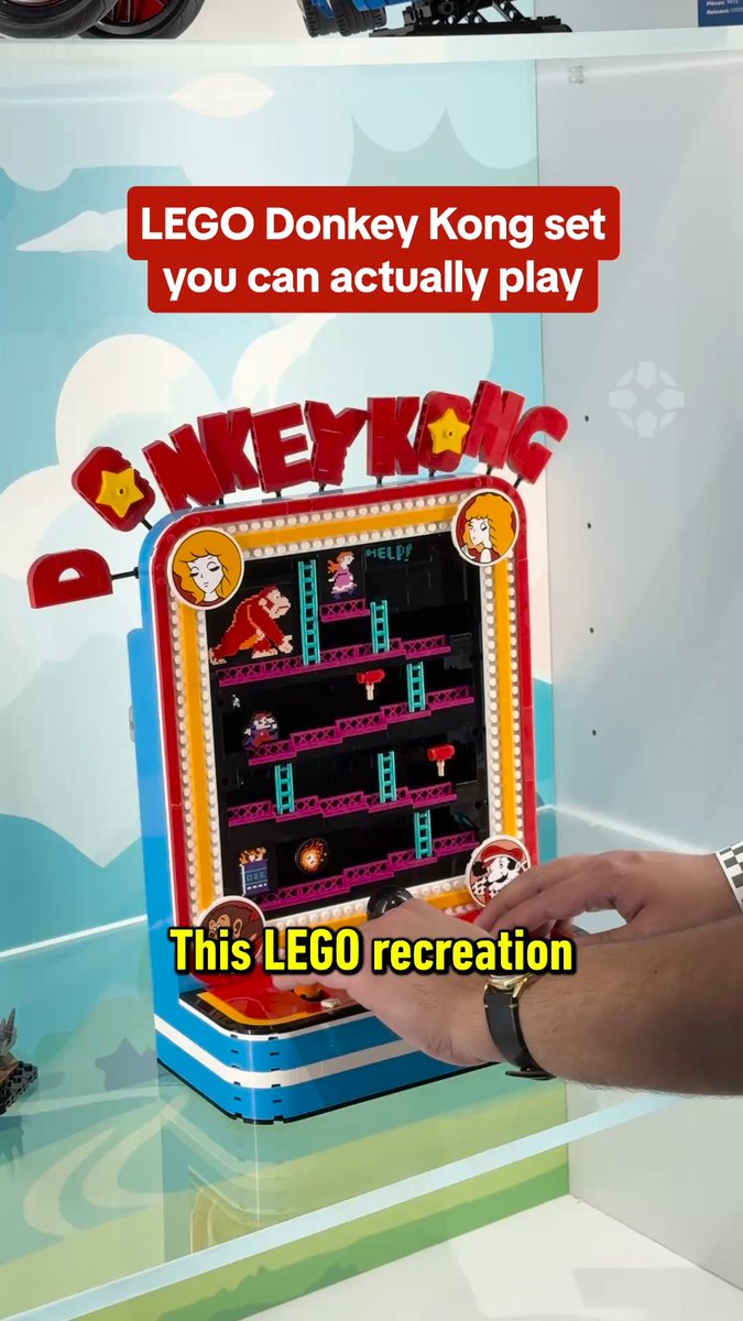 No coins are required for the LEGO Donkey Kong set! 🍌 🍌 🍌 Presented by Splatoon Raiders #SDCC
