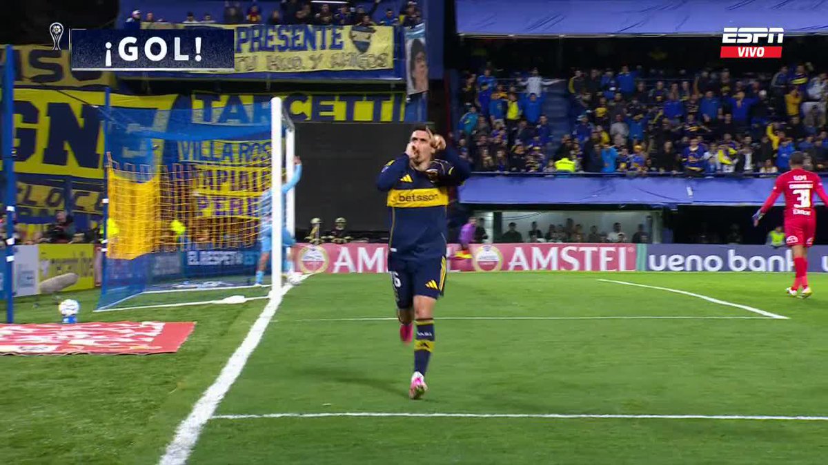 ¡¡LA BESTIA NO FALLA DE CARA AL ARCO!! Tremendo pase de Paredes para que Merentiel gane el mano a mano y anote el 1-0 de Boca ante O’Higgins. 📺 #DisneyPlus Plan Premium