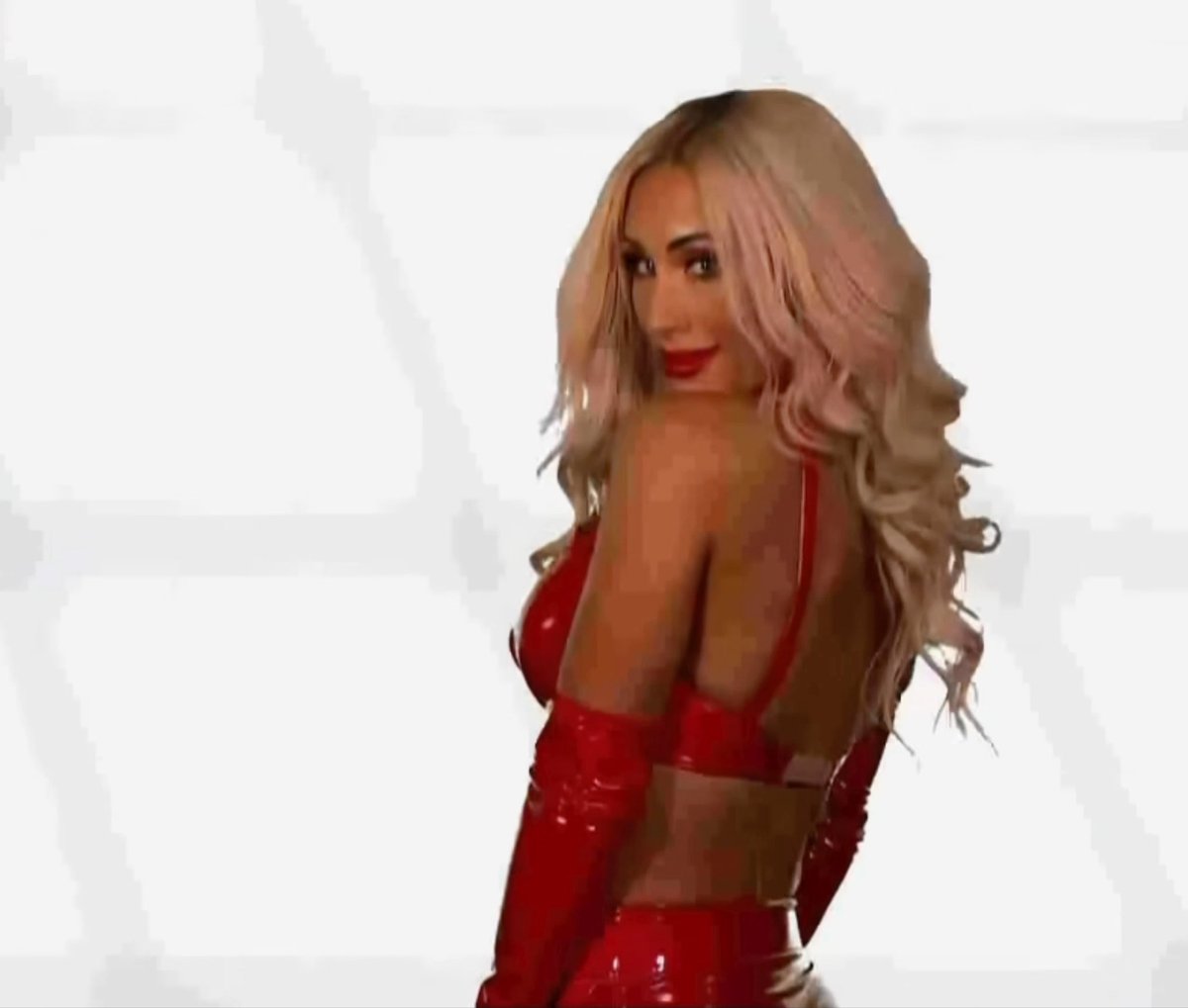 That random time in 2021 when Smackdown decided to run the 2006 intro with current WWE superstars 😭