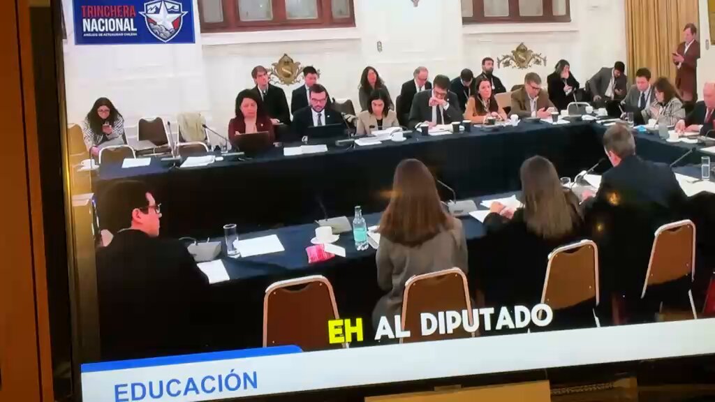 Sé q no es tan "sabrosón" como los 3 del #CajónDelMaipo, pero mes pido 3 minutitos de su tiempo y vean lo q dice este sostenedor de colegio subvencionado: todo el daño q la TÓMBOLA de la soa Bashelé al sistema educativo, cómo lo destruyó completamente! #ComisionDeEducacion