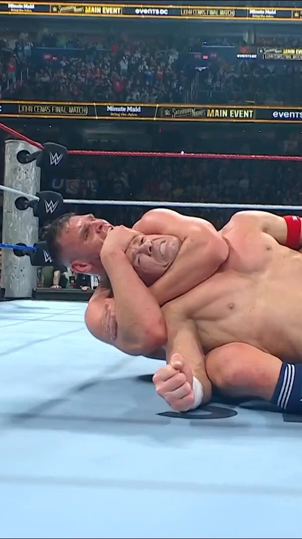 Netflix「WWE Unreal」最新回視聴。ジョン・シナ引退試合の裏側が面白かった。シナ自ら「Never Give Upの男が最後に降参する」フィニッシュを提案。この献身性と幕引きのすごさ。エグゼクティブのマイケル・ヘイズが結果を知っているのにそれでも試合に大興奮して「俺はマーク（純粋なファン）だった」と言わしめるほど