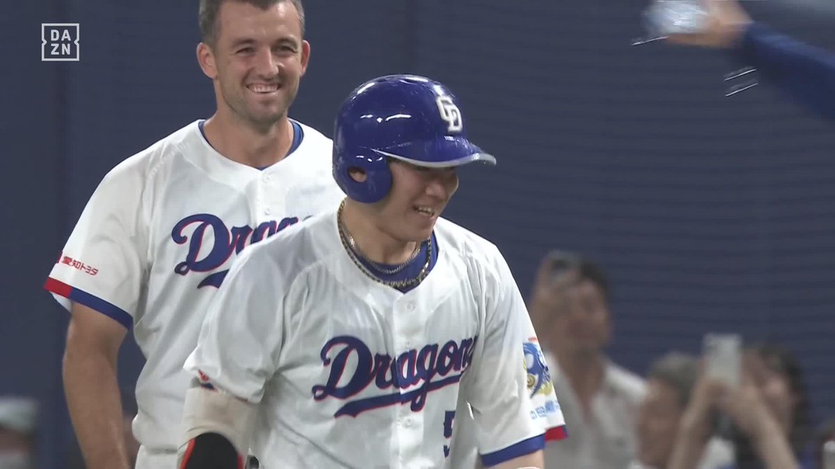 歓喜のウォーターシャワー 村松開人 5度目のサヨナラ打 劇的逆転サヨナラ勝ち ⚾️中日×DeNA #dragons #だったらDAZN