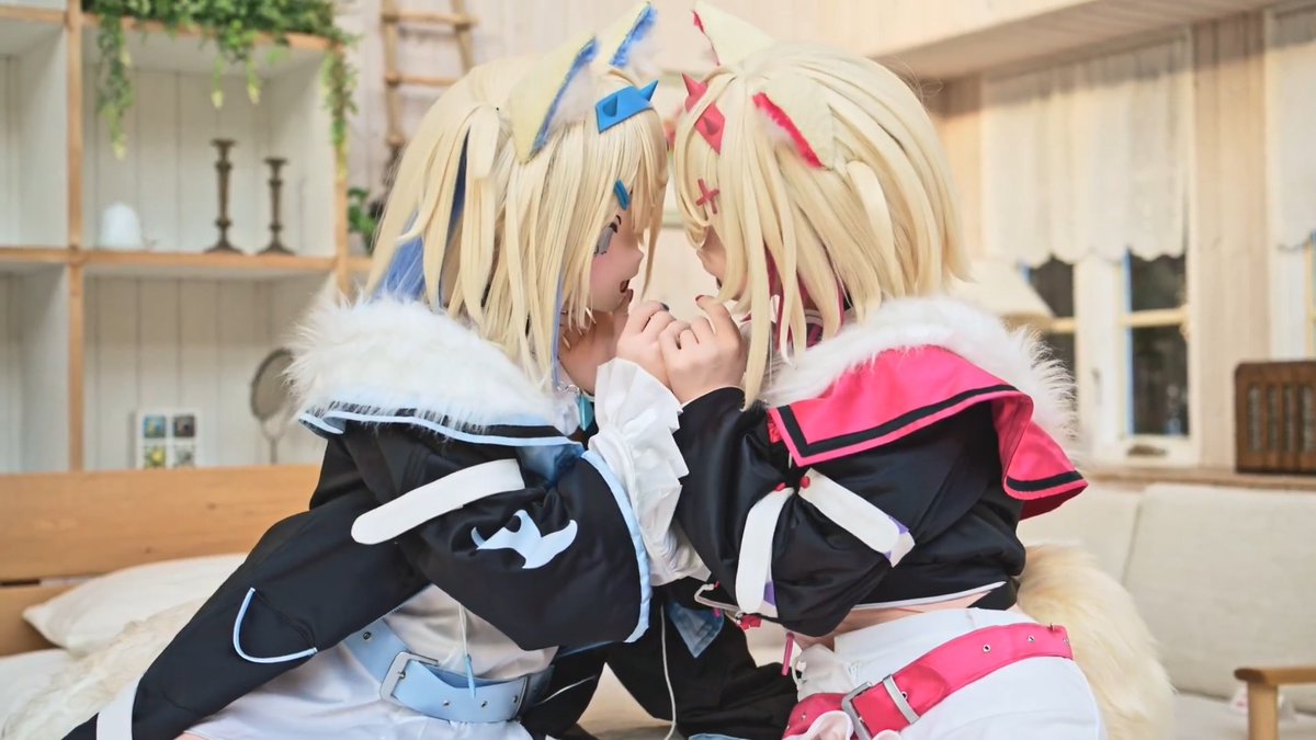Before the LIVE..(˘ω˘) 🩵🩷 #cosplay #フワモコ #FWMCpix #FUWAMOCO
