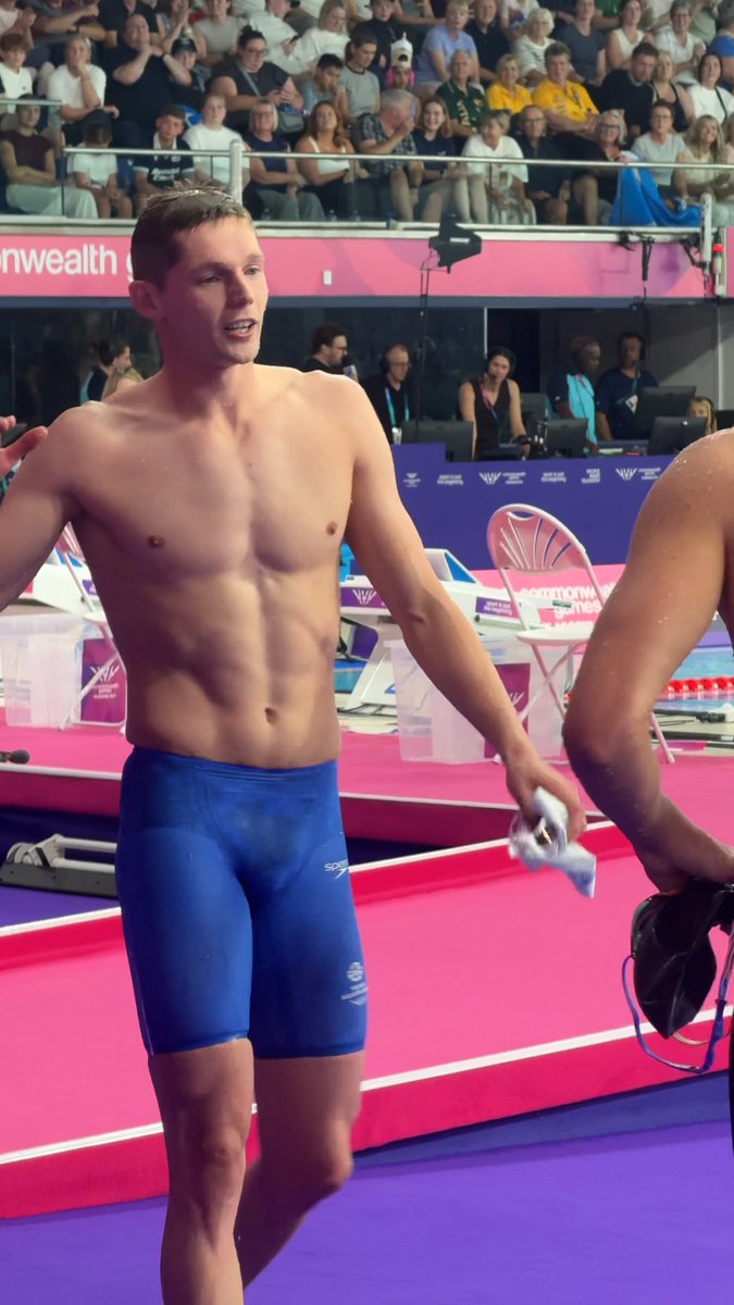 Duncan Scott celebrates after winning Scotland's first gold at the 2026 Commonwealth Games! 🎉