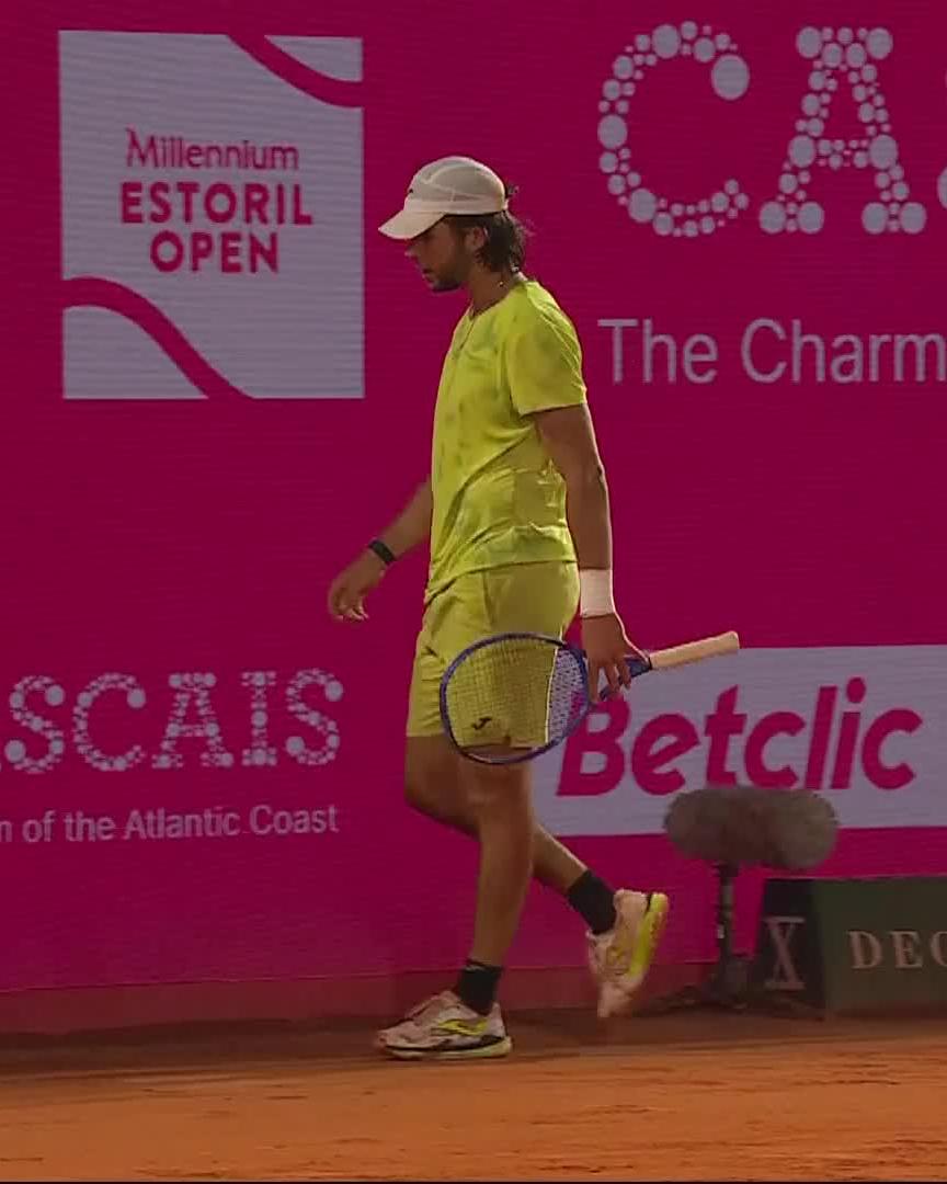The extended grunt winner 🤩 #EstorilOpen