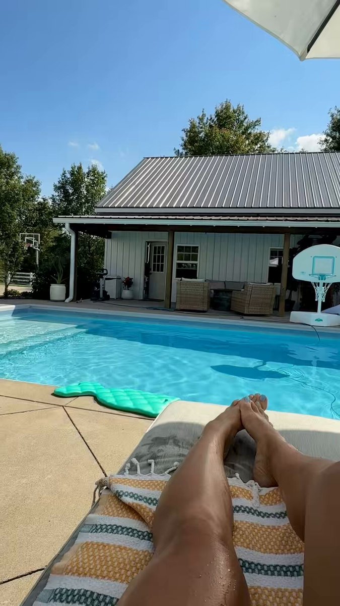 Mr. Dipped is home!!! 😈💦 #amateurcouple #realcouple #cock #dilf #milf #tattoos #tattoo #pussy #clit #nsfw #ass #Amateur #wet #penis #tattooed #muscles #pov #pussylicking #pussyeating #sex #pool #outdoors