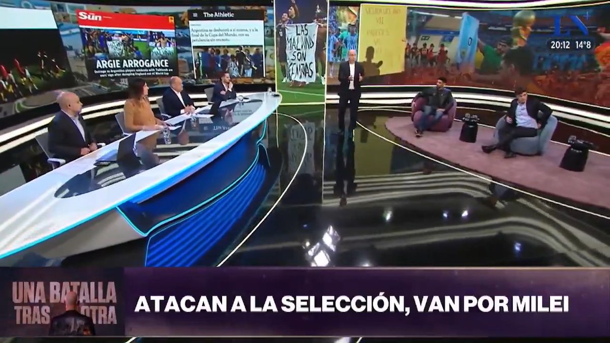 🔵 Atacan a la selección: ¿Van por Milei? En Una Batalla Tras Otra analizaron el trasfondo de la campaña antiargentina, los dichos de Martín Caparrós y si el objetivo es golpear al Gobierno. 📍 En LN+