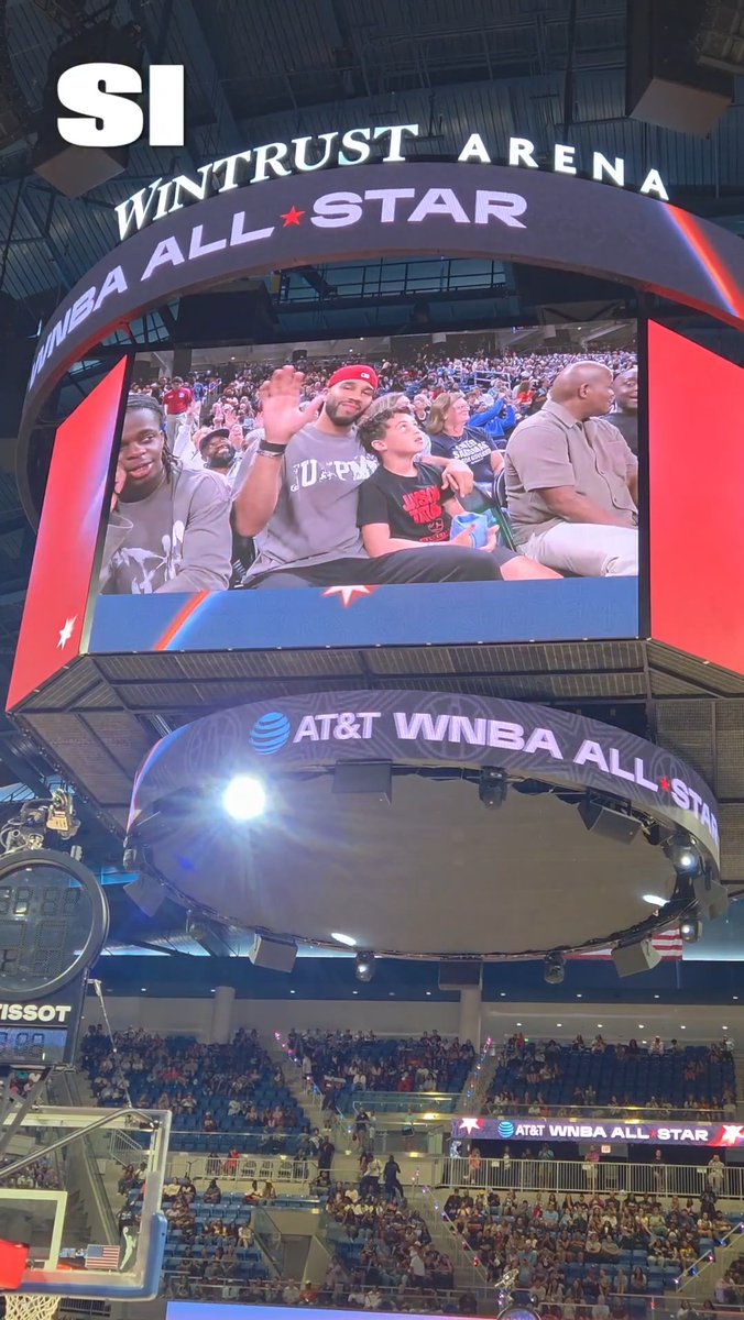 Jayson Tatum, Russell Westbrook and Dwyane Wade are in the house for WNBA All-Star Friday in Chicago 🔥