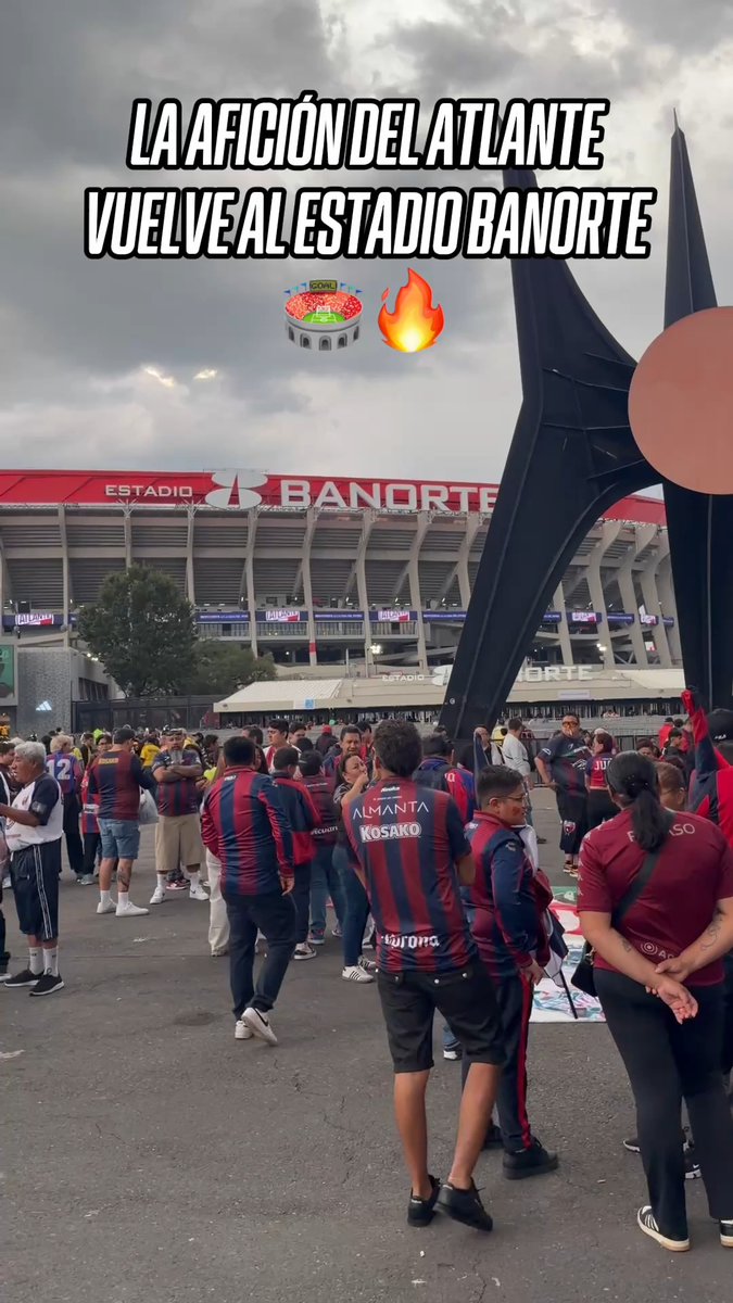 ¡LOS POTROS ESTÁN EN CASA! 🐴 🔵🔴 Los fans del Atlante van llegando al Estadio Banorte, en su regreso como locales a primera división.