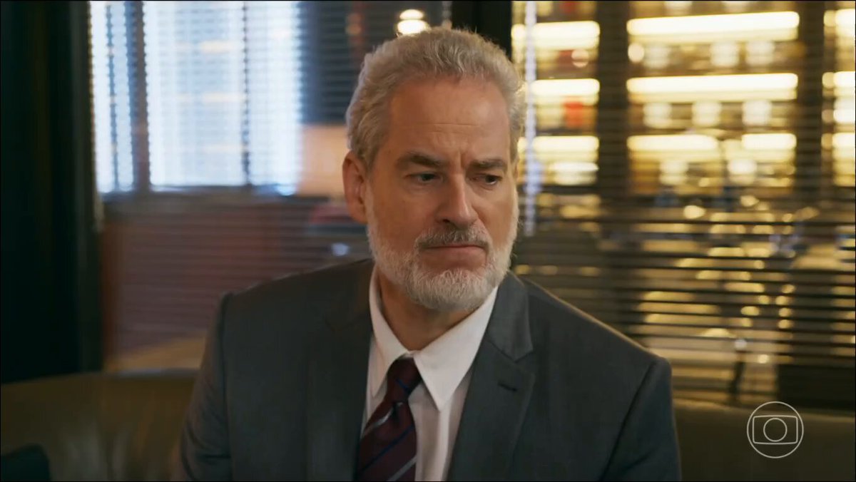E quando o Tiago se juntar com a Adriana pra se vingar da família? #QuemAmaCuida