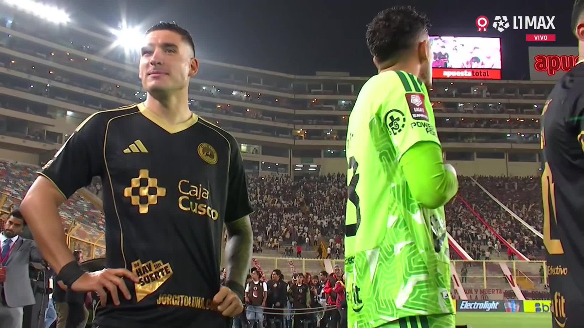 🎙️Gustavo Peralta Coello: "El entorno de Carabalí me ha comentado que al jugador le gustaría volver al conjunto crema". #Universitario vs #Cusco 📺 Conoce cómo ver L1MAX en vivo 👉 #L1MAX #Liga1 #TorneoClausura2026
