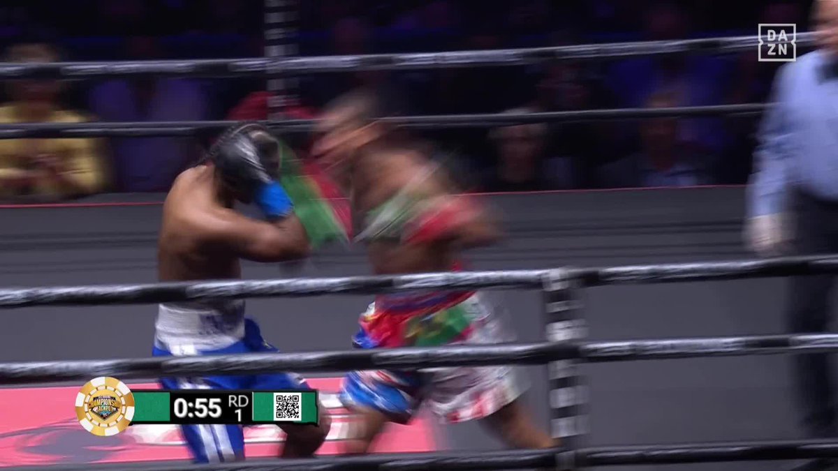 Demetrius Andrade DROPS Douglas Ataide IN ROUND 1!! 🤯🤯🤯 #AndradeAtaide ▪️
