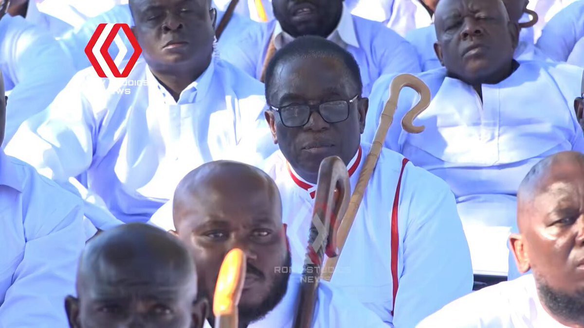 Aizve KO Madzibaba vachiri kutaura zvekuti President anofanira kuenda kumaelections ikwo kwaane cab3😂 President vanonyemwerera zvawo!!