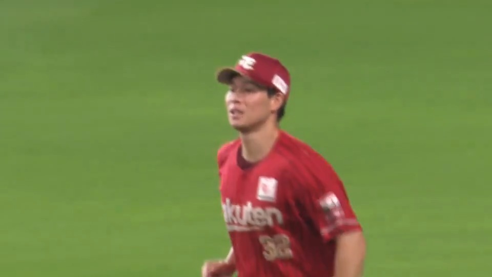 【3回裏:F 1-1 E 】 #中島大輔 選手がレフトへのヒットを捕球後、 すぐに二塁へ送球! #宗山塁 選手がタッチで走者をアウトに! この回、打者3人で抑えた! #RakutenEagles #強鷲革新