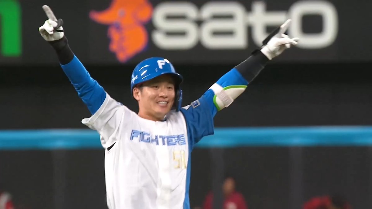 なまらヤバイ！！！😭🙌 北海道日本ハム 奈良間大己 選手のタイムリー2ベースヒットでファイターズがサヨナラ勝利！！👏 👇ライブ配信・見逃し配信を見る