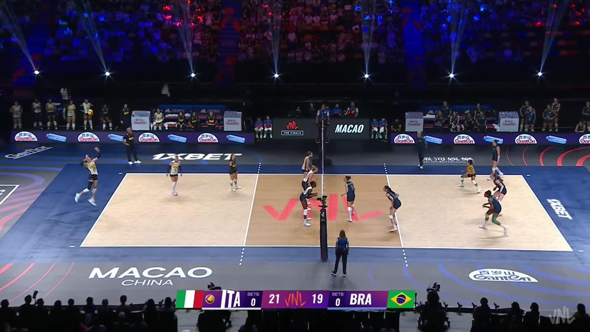 #VNL2026 🇮🇹 Paola Egonu's first touch of the match. Yeah... it looked like that. 😮‍💨💥 📺 Watch LIVE on VBTV: 🏐 #BePartOfTheGame #Volleyball
