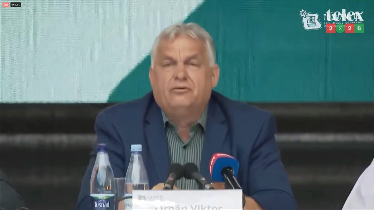 Ez egy kibaszott elmebeteg. “…Ezért egy önkritikára épülő, ellenzéki politika helyett…” Azt mondja, ha van valami, amiért elnézést kell kérnie, az az, hogy Magyar is a Fideszből jött. Értitek? Nem a gyűlöletpropagandáért, nem a lopásért, nem a korrupcióért, nem a rohadó egészségügyért, oktatásért, hanem azért, mert a Fideszből jött MP.