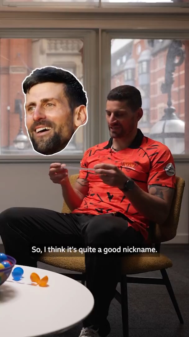 "You're a pro wrestler, what's your name and why?" 🤔 Leeds SunRisers' Benny Howell has nailed it! 😆 The Hundred