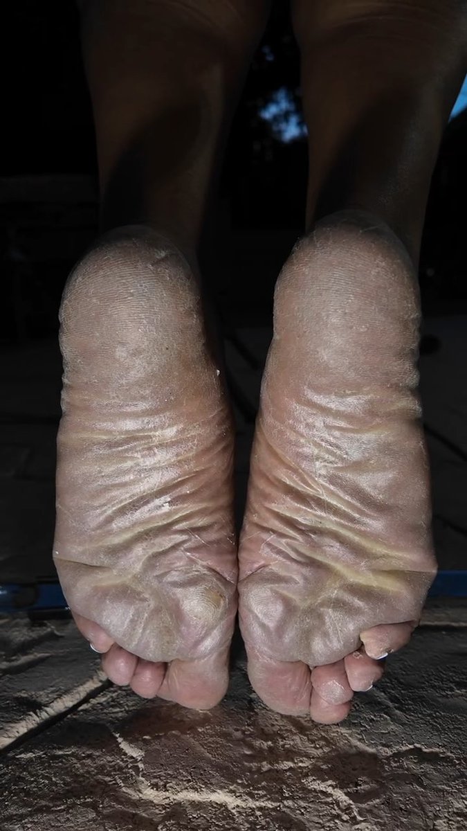Moms Mature textured soles are on your mind huh? The way her meaty soles wrinkle up yet they stay perfectly textured is irresistible 🤯 and the smell🤢 the aroma of cheesy vinegary corn chips that have been aged for years lingers in your nose 🥵