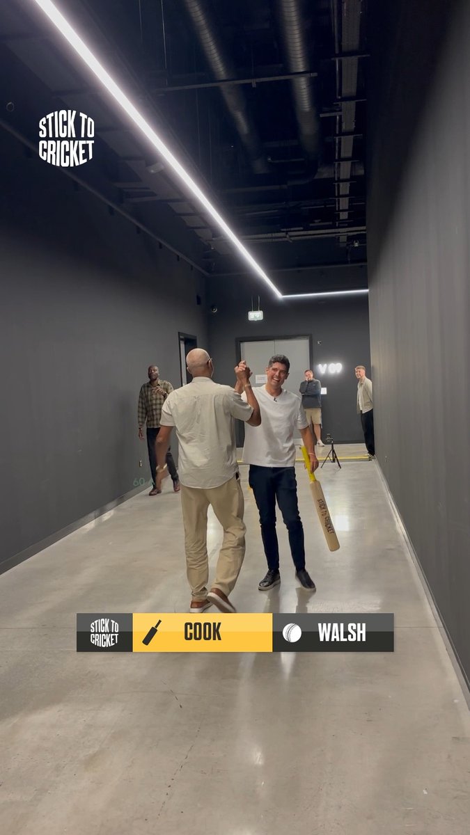Corridor Cricket returns! 🤩 Walsh and Ambrose are still terrifying opponents! 🫣