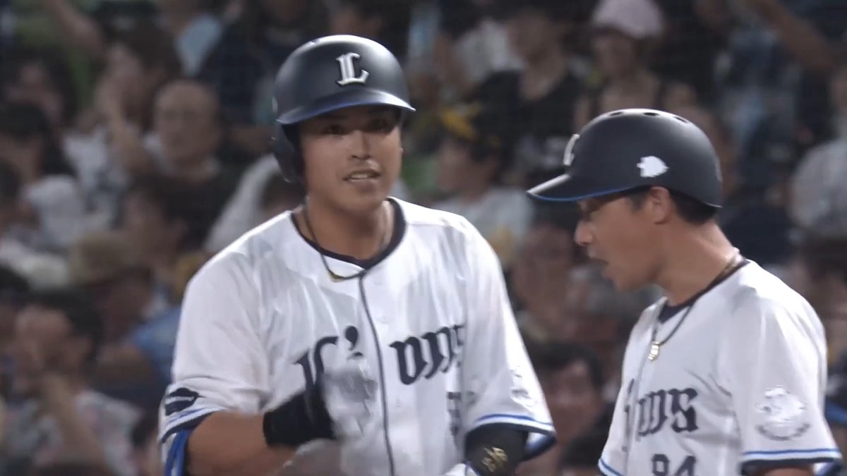 満塁のチャンスで適時打を放つ #仲三優太 選手！ まだまだ食らいついていきます！ #seibulions #打破 #圧倒的至近距離 #バザールコラボシリーズ