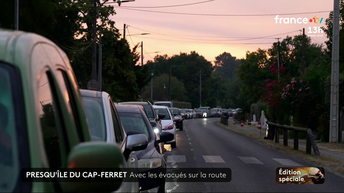 🔴 Près de 200 000 personnes ont été évacuées à cause des incendies en Gironde et dans les Landes. Les bouchons s'accumulent sur les rares routes qui existent pour fuir. Des familles ont passé la nuit dans leur voiture. #JT13H
