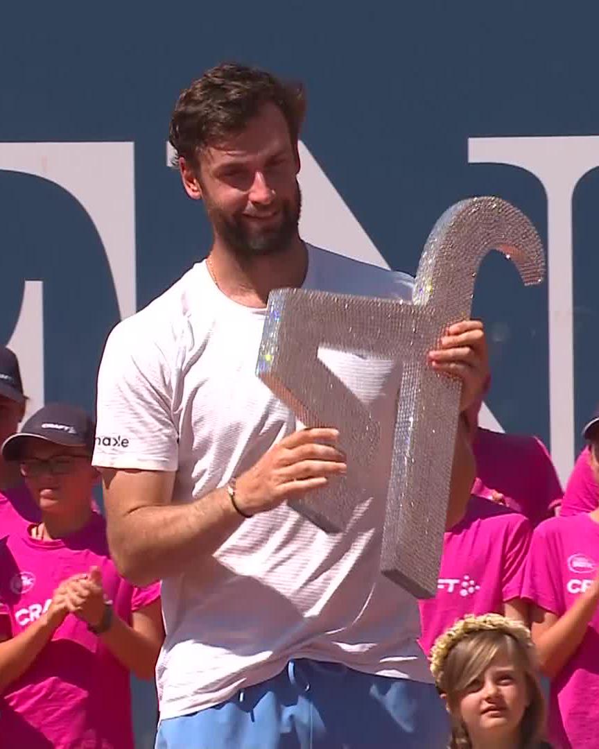 A moment he’ll never forget 🇫🇷 Quentin Halys is an ATP tour champion! #GeneraliOpen