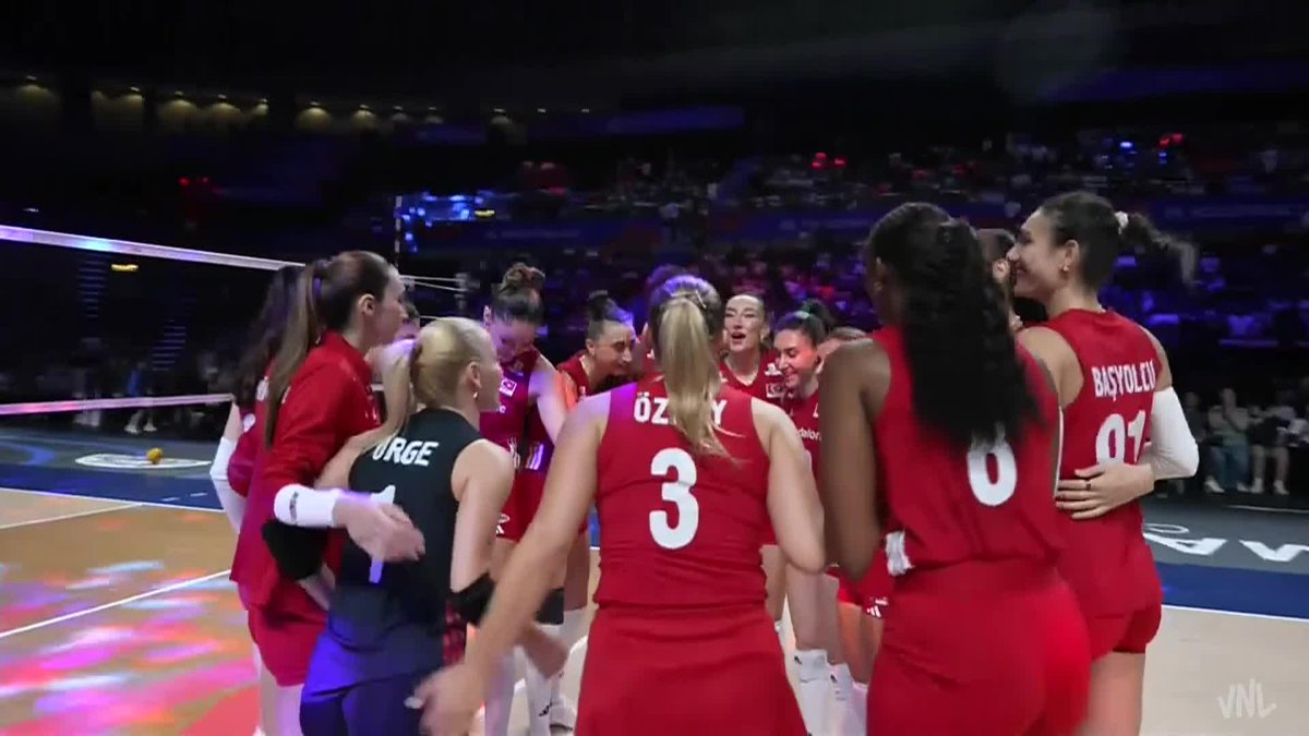 🇹🇷 TÜKIYE IS HEADING TO THE #VNL2026 FINALS! 🔥🏐 Highlights coming soon 🎥 🏐 #BePartOfTheGame #Volleyball