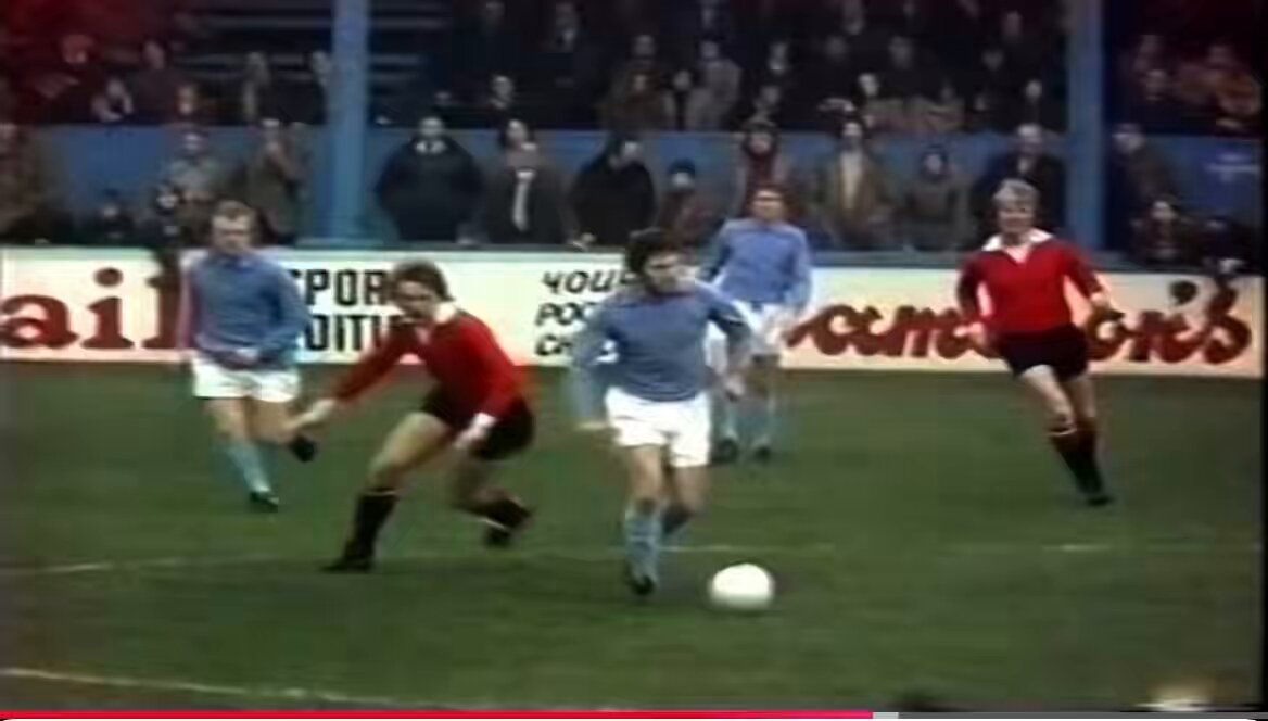 A delve in to the Tyne-Tees archives. ‘Shoot’ November 1974 Hartlepool Utd 3-0 Workington Commentator Ken Wolstenholme #HUFC Hartlepool United FC Workington Town Jeff Stelling