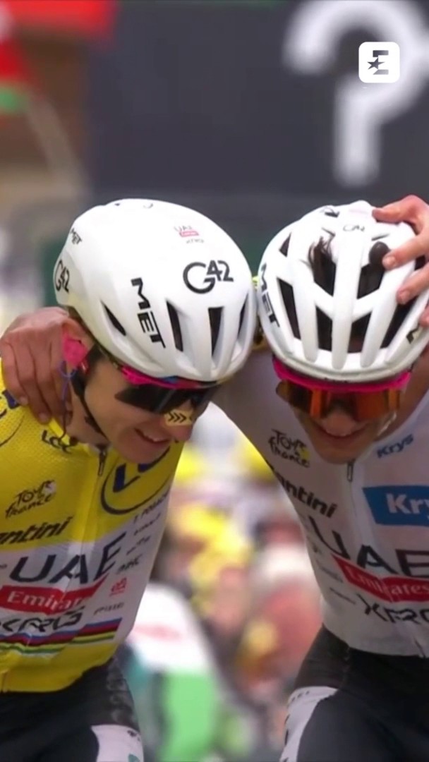 ROI POGAČAR 👑 Nell’Olimpo, tra i grandissimi del ciclismo, sempre più in alto: Tadej Pogacar taglia il traguardo con il suo “fratellino” Isaac del Toro sigillando così il suo quinto Tour de France 💛 #Ciclismo #Cycling #TourdeFrance #TDF2026 #Pogacar