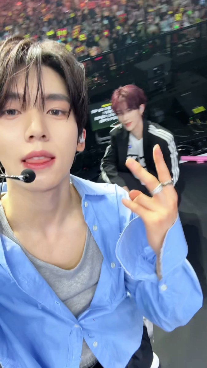 ₍⑅ᐢ. ̬.ᐢ₎♡📱 🔗 #AND2BLE #앤더블 #HANYUJIN #한유진 #AND2BLE_SHOW_CONCERT #WelcomeToQurious