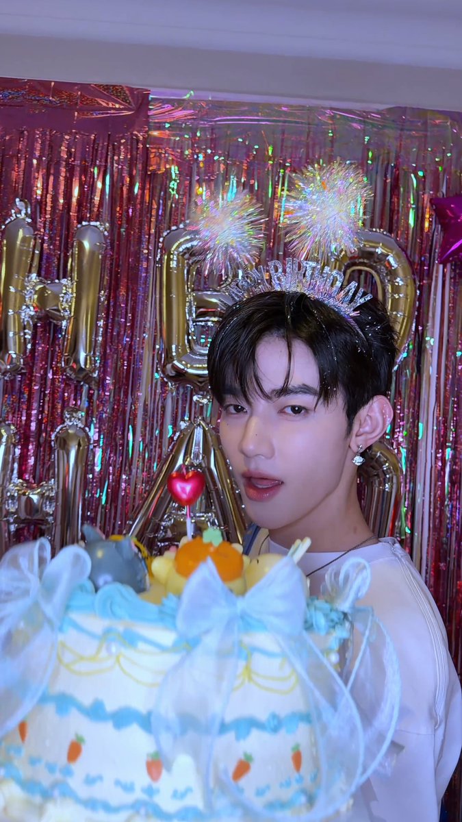 ๐ ๐ฌ ๐๐๐ฅ๐ง๐๐๐๐ฌ โงหยฐ ๐ ยฐหโง๏พ ๐ #AND2BLE #์ค๋๋ธ #ZHANGHAO #์ฅํ์ค