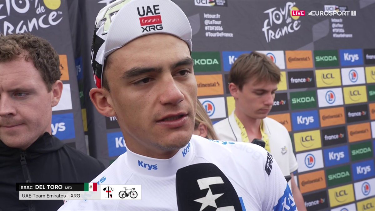 Isaac del Toro, al borde del llanto en Eurosport.es tras sellar su tercer puesto en la general: "Estoy muy emocionado, muy agradecido con Pogacar... es algo nunca visto" "No fue fácil terminar en el podio enfermo" #TDF2026 #LaCasadelCiclismo