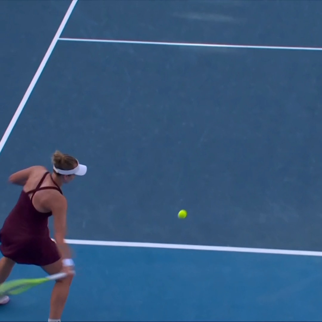 Barbora in boss mode 😤 Krejcikova crushes the forehand for the BetMGM 🦁 shot of the day. #livesportpragueopen