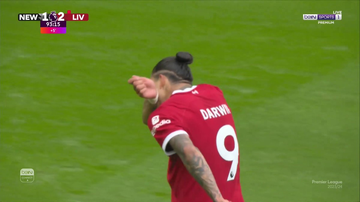 بما انه مباراتنا الاولى ضد نيوكاسل في الدوري مين يذكر لما كلوب نزل لهم نونيز واحنا مهزومين و مطرودين و قلبها لوحده