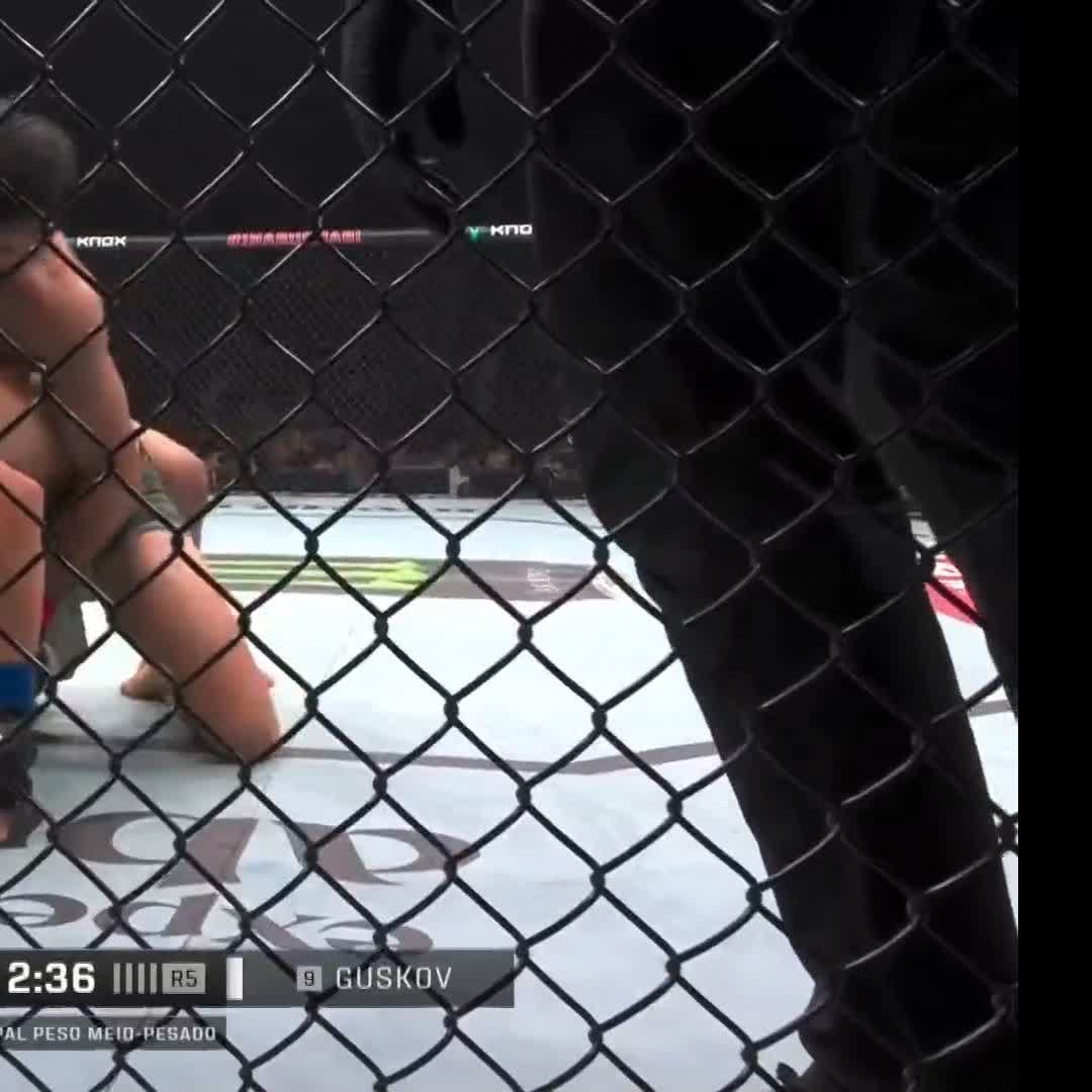 Vitória por nocaute técnico para Magomed Ankalaev na luta principal do #UFCAbuDhabi! Experience Abu Dhabi | Abu Dhabi Calendar | #InAbuDhabi [ Ao vivo no @ParamountPlusBR ]
