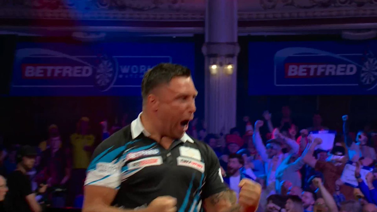 PRICE PUMPED UP! 💪 What a finish! Gerwyn Price produces a superb 125 checkout to race into a 4-1 lead against Gian van Veen! 📺 #MatchplayDarts