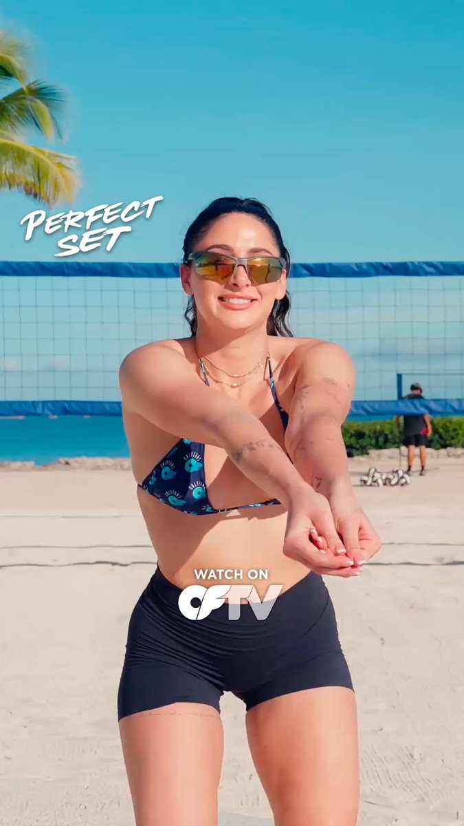 Looking to sharpen up your volleyball skills? 🏐 @Julia__Pic has you covered! Dive into #PerfectSet: