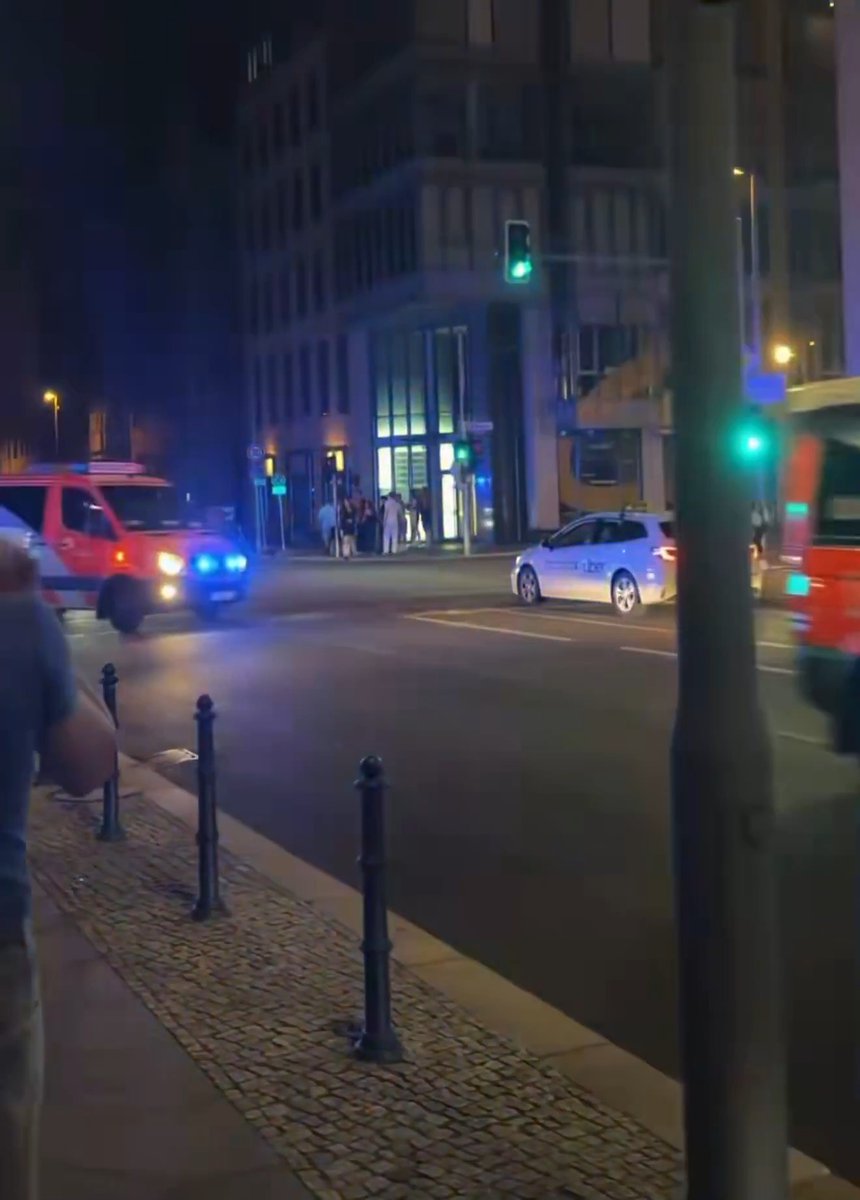 BREAKING: A car has seemingly purposely rammed into the crowd during Berlin's Pride Parade. The number of injured is currently unknown.