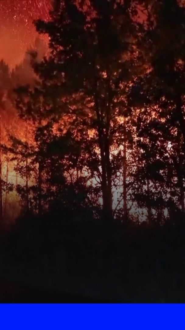 Incendie en Gironde: le feu s'intensifie ce samedi soir entre Le Temple et Blagon