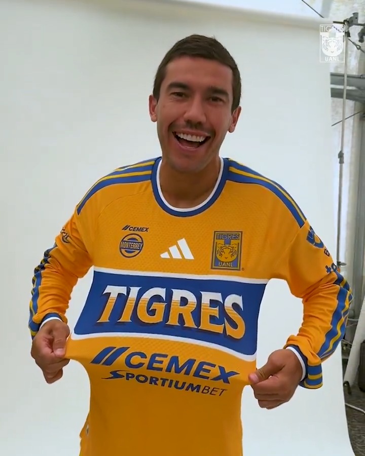 😎🔥 ¡Esta noche salimos a la cancha con estilo, fuerza, garra y corazón!