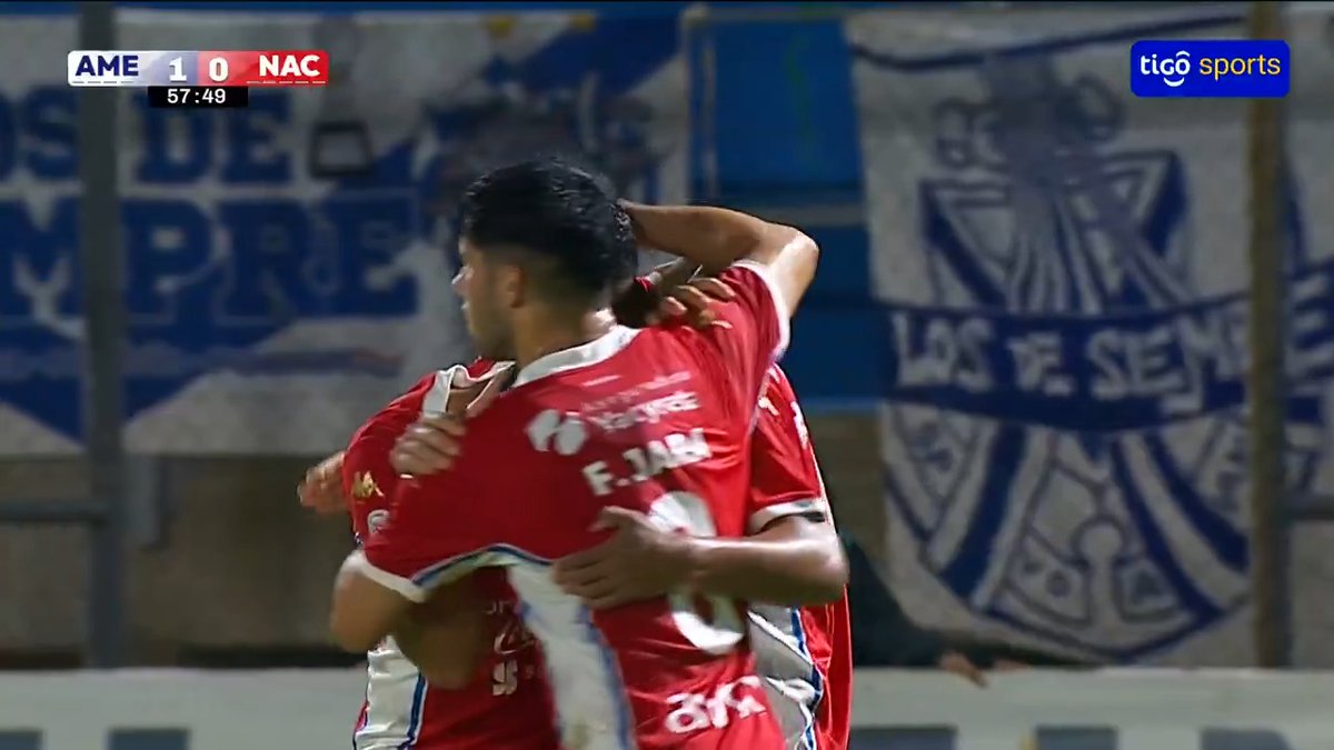 ⚽️ ¡CON POTENCIA! Hugo Benítez recibió el balón y no desaprovechó la oportunidad para marcar el empate de Nacional. 📺Tigo Sports ▶️Viví el #ClausuraAPF2026 en