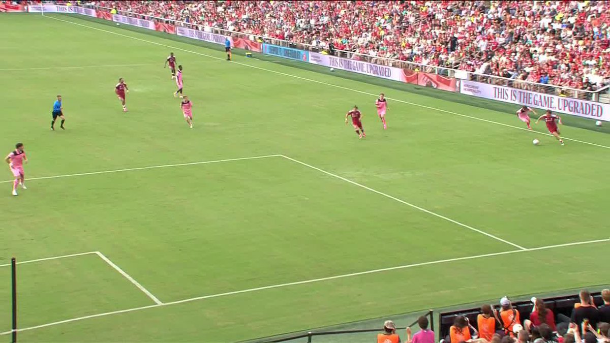Szobozlai lo empata con un golazo desde fuera.🤩⚽️
