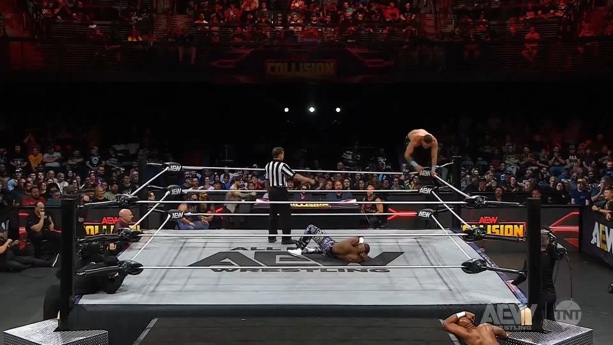 Leave it to Lightskin Kingpin to get involved. The Lethal Twist win! Watch #AEWCollision on TNT & HBO Max