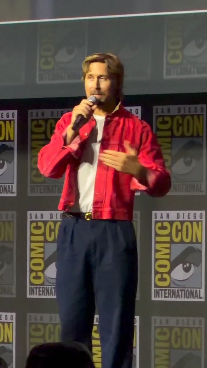 Ryan Gosling talks about taking on the role of #GhostRider and thanks the Hall H crowd. #SDCC