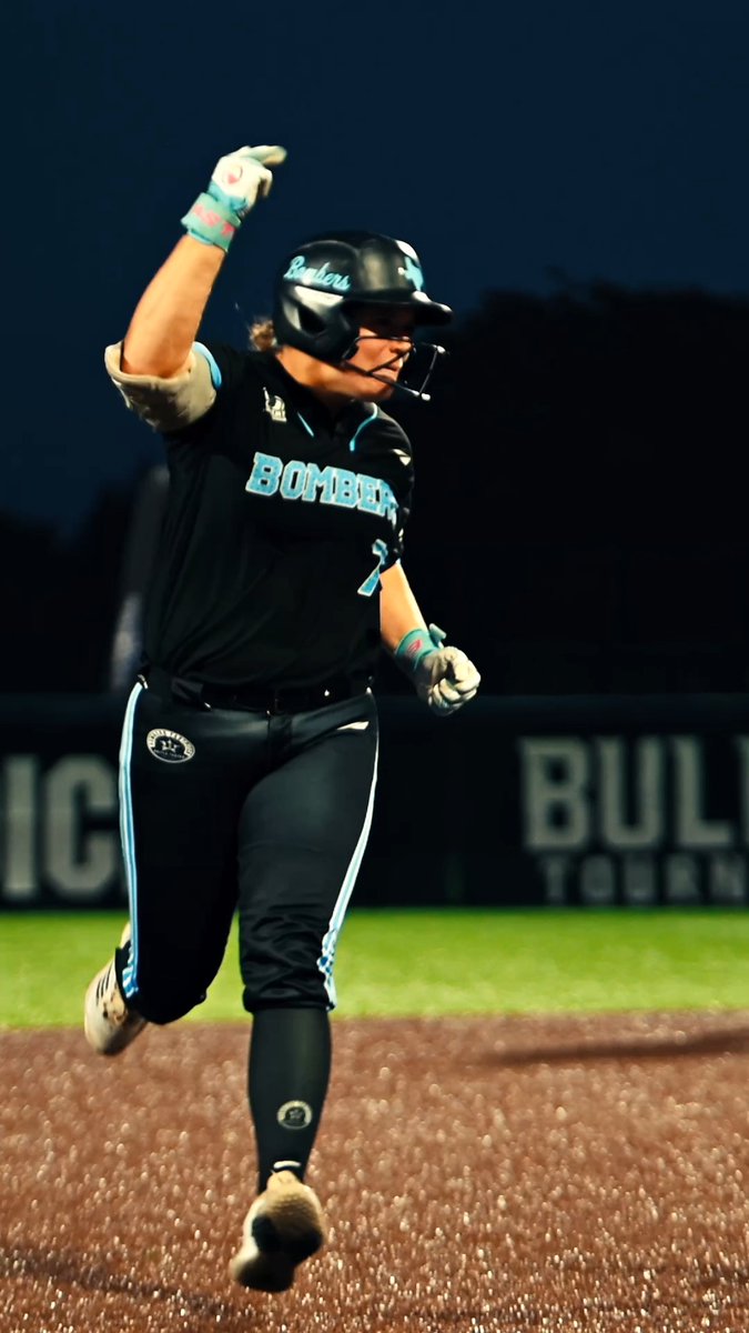 If this doesn't give you chills...🥶 Abby Lynch-Buxton Texas Bombers Gold 18u Scott Smith