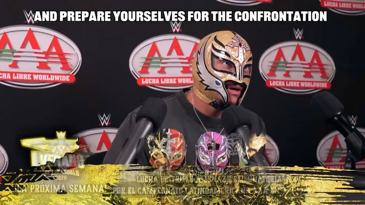 Nuestro momento favorito: Rey Mysterio dando anuncios y sorpresas 🙌 #AAAVeranoDeEscandalo