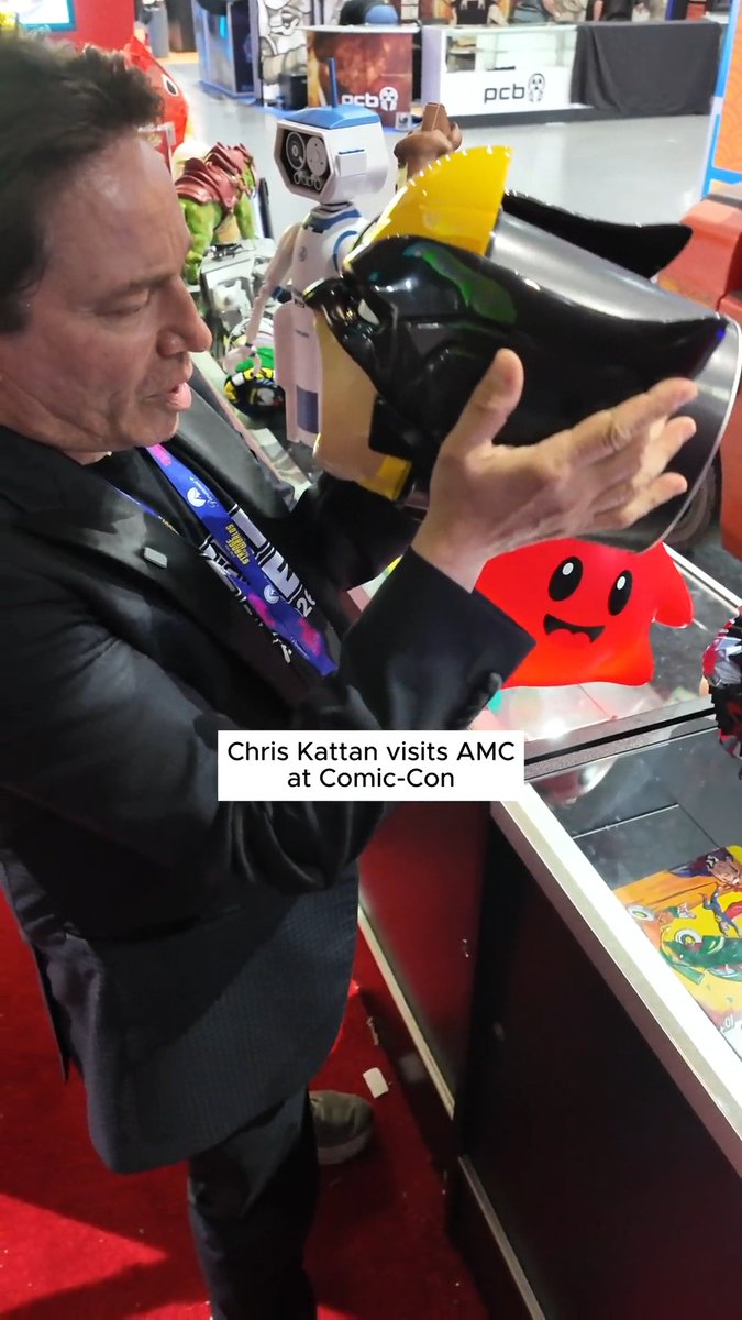 "You can take away our phones and you can take away our keys, but you can NOT take away our Popcorn Collectibles!" Chris Kattan stopped by the AMC Merch Booth at Comic-Con to see the what is poppin'.