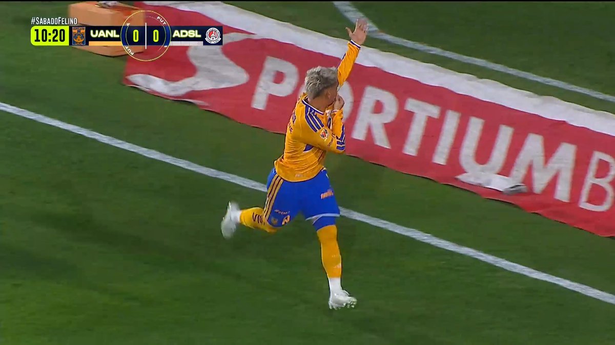⚽️😮💨 Balón peinado de Joaquim y Gorriarán en el área chica para abrir el marcador.