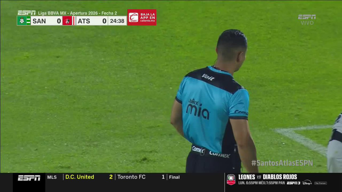 💥 ¡YA HAY POLÉMICA EN EL SANTOS VS ATLAS! Pasó de todo en la jugada... Atajadón de Carlos Acevedo y luego un posible penal para el Atlas. EN VIVO x ESPN y #DisneyPlus Premium